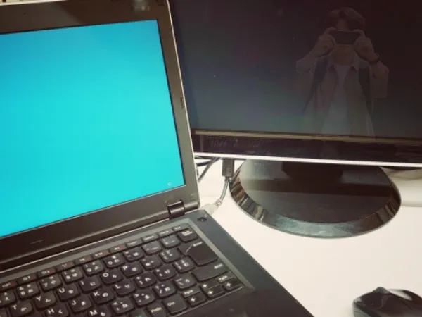 モニター2